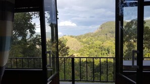 View from property - Cloudy Hill Cottage (Ella)