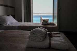Deluxe Double Room, Sea View | Blackout drapes, soundproofing, bed sheets