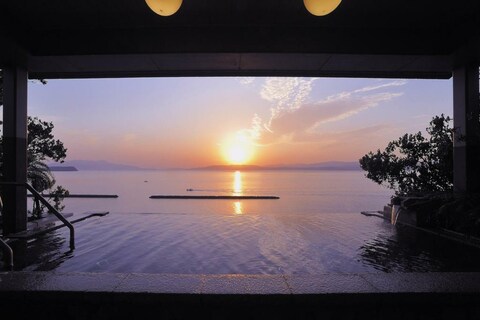 指宿温泉 夫婦露天風呂の宿 吟松（ぎんしょう）