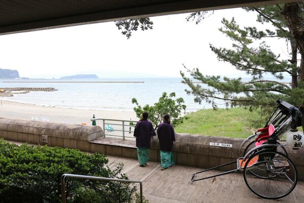 施設の敷地