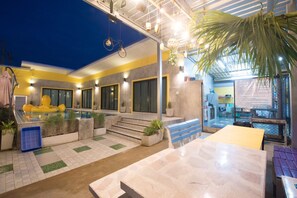 5 Bedrooms Villa | Terrasse/Patio