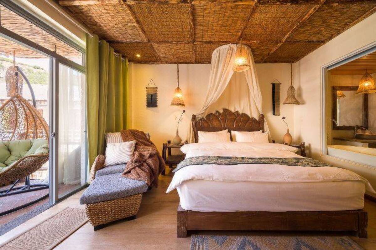 Deluxe Duplex Suite