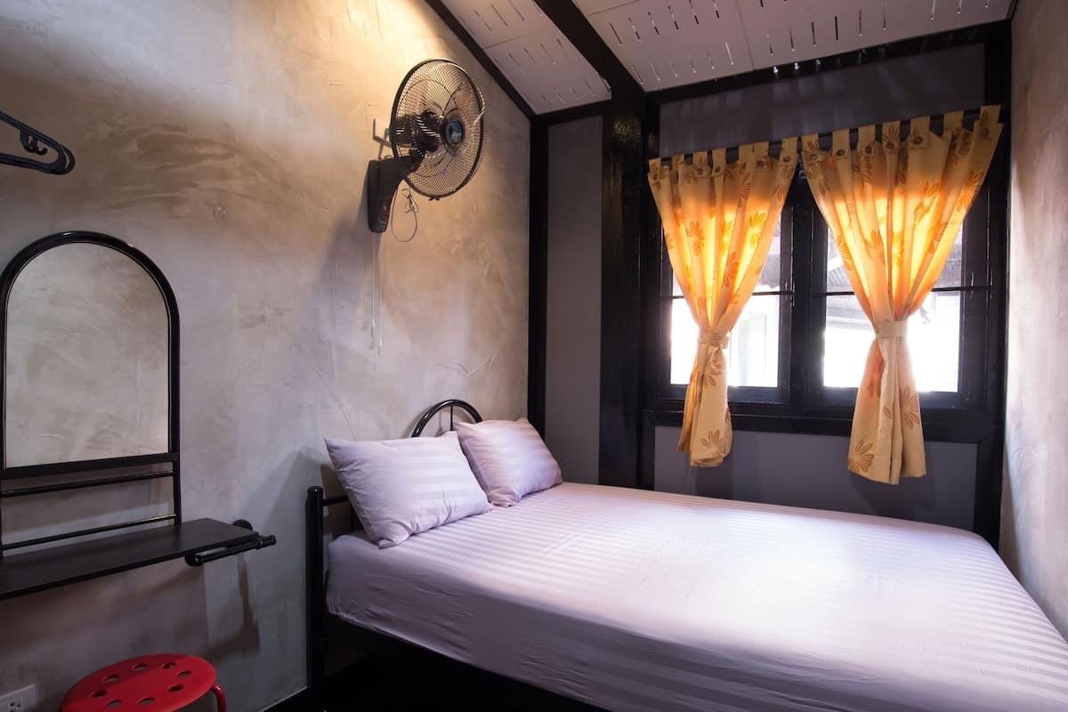 Economy Double Room with Fan and Shared Bathroom | Gratis wifi, beddengoed
