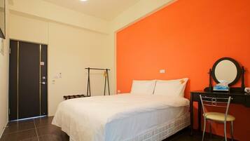 Phòng đôi tiện nghi đơn giản, ban công | Quang cảnh từ phòng