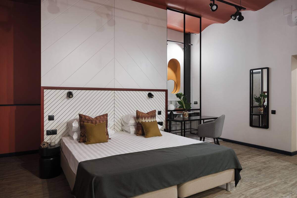 Free minibar items, in-room safe, individually decorated