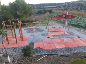 Außen-Kinderspielplatz