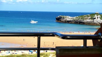 Panoramic Apartment, 2 Bedrooms, Beach View | 1 bedroom, in-room safe, desk, blackout drapes