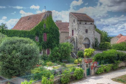 Maison Du Prince De Conde