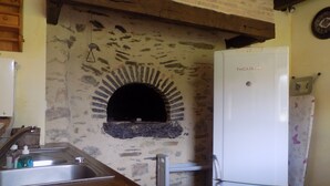 Interior detail - La Closerie de la Herissiere (La Jaille-Yvon)