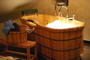 Bathroom - La Closerie de la Herissiere (La Jaille-Yvon)