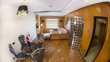 Presidential Suite | Premium bedding, minibar, in-room safe, desk