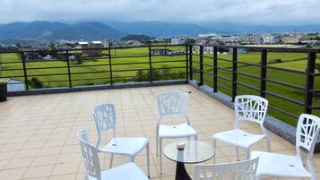 Kamar Keluarga, Beberapa Tempat Tidur, balkon (R306) | Teras/patio