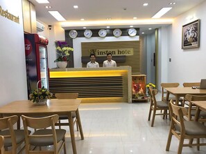 Reception - Winston Hotel (Ho Chi Minh City)