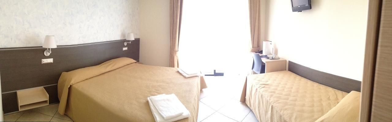 standard triple room, mountain view | minibar, in-room safe, desk, soundproofing