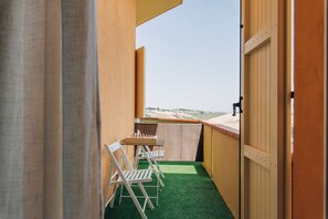 Junior Room, Jetted Tub, Sea View