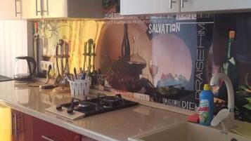 Studio | Eigene Küche | Kühlschrank, Mikrowelle