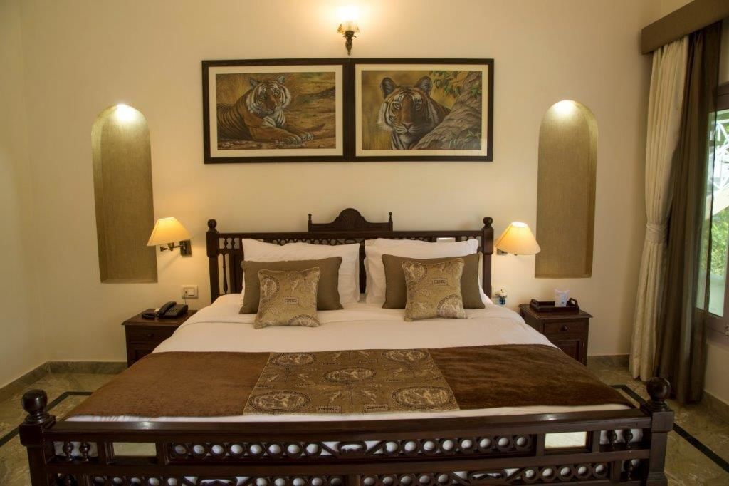 Luxury Room | Individually furnished, bed sheets
