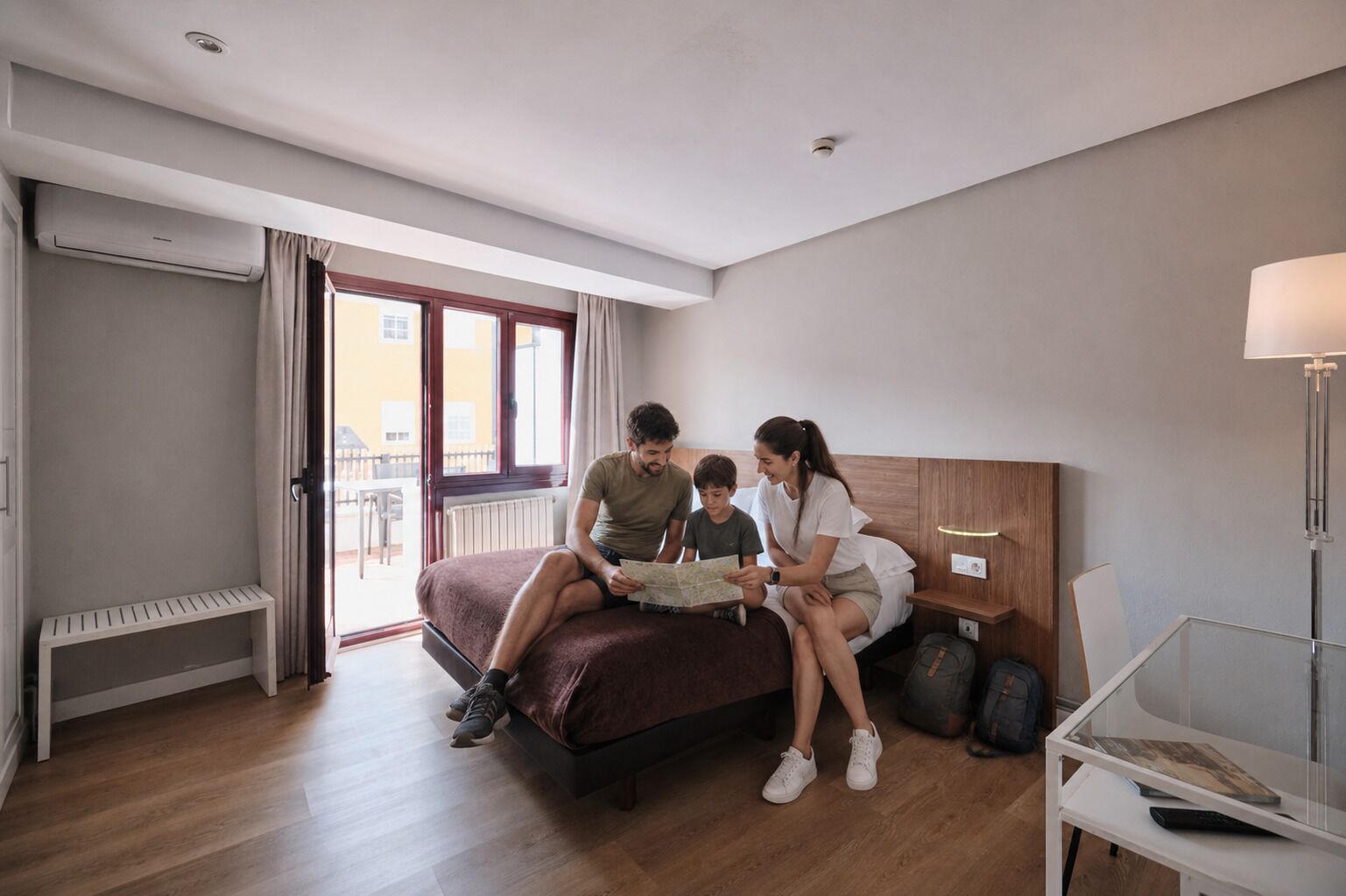 1 habitación, cubrecamas, escritorio y wifi gratis 