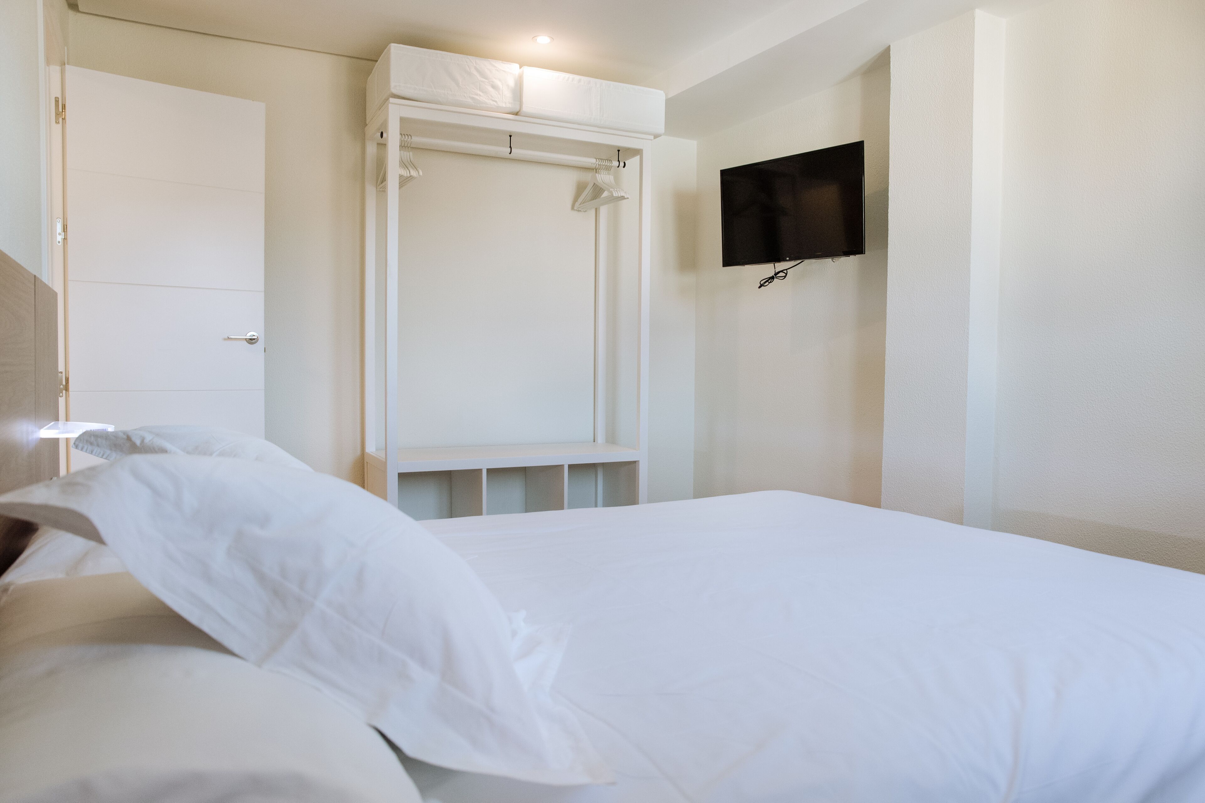 1 habitación, edredón, escritorio y wifi gratis 