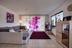 Comfort-Apartment, 2 Schlafzimmer, Balkon, Strandnähe (Guest toilet) | 1 Schlafzimmer, hochwertige Bettwaren, schallisolierte Zimmer