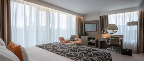 Hypo-allergenic bedding, in-room safe, desk, iron/ironing board