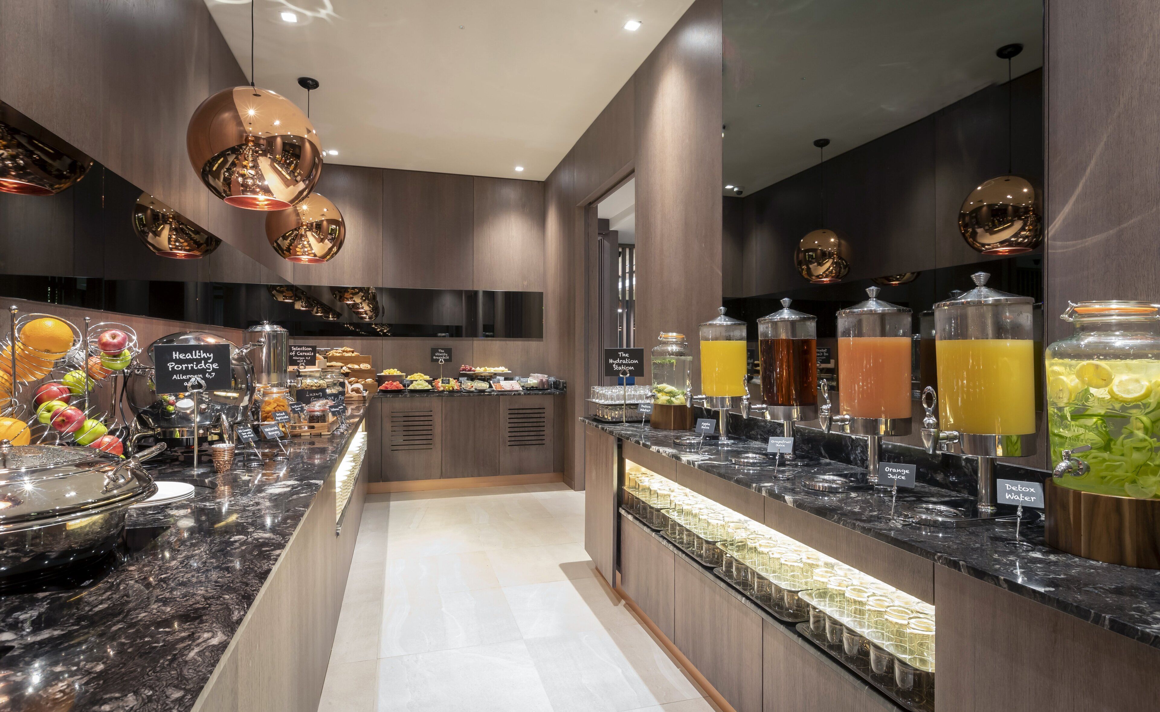 Daily full breakfast (EUR 20 per person)