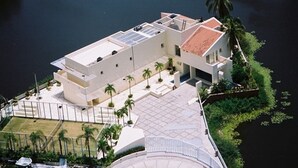 Aerial view - LA Peninsula (Acapulco)