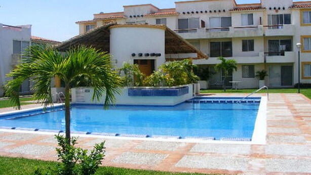Outdoor pool - LAS Palmas D-04 (Acapulco)