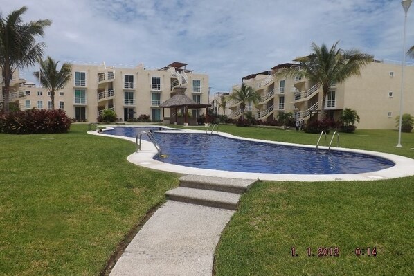 Outdoor pool - Storm K-01 (Acapulco)