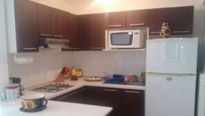 Unclassified image, 5 of 9, button - Catana 12 (Acapulco)