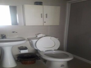 Bathroom - Depto. Diamante Lakes (Acapulco)