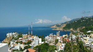 View from property - Las Playas PH (Acapulco)