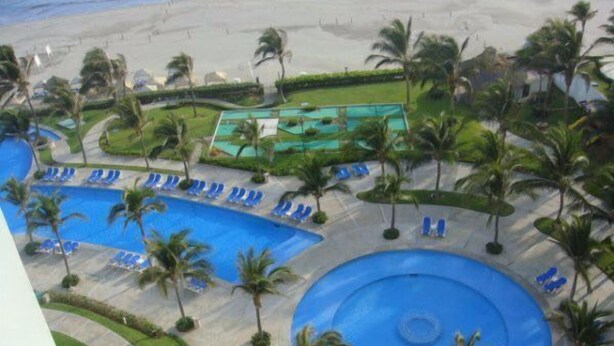 Outdoor pool - Tikal PB (Acapulco)