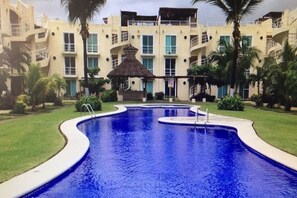 Utomhuspool