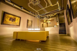 Lobby sitting area - Art Zone (Hualien City)