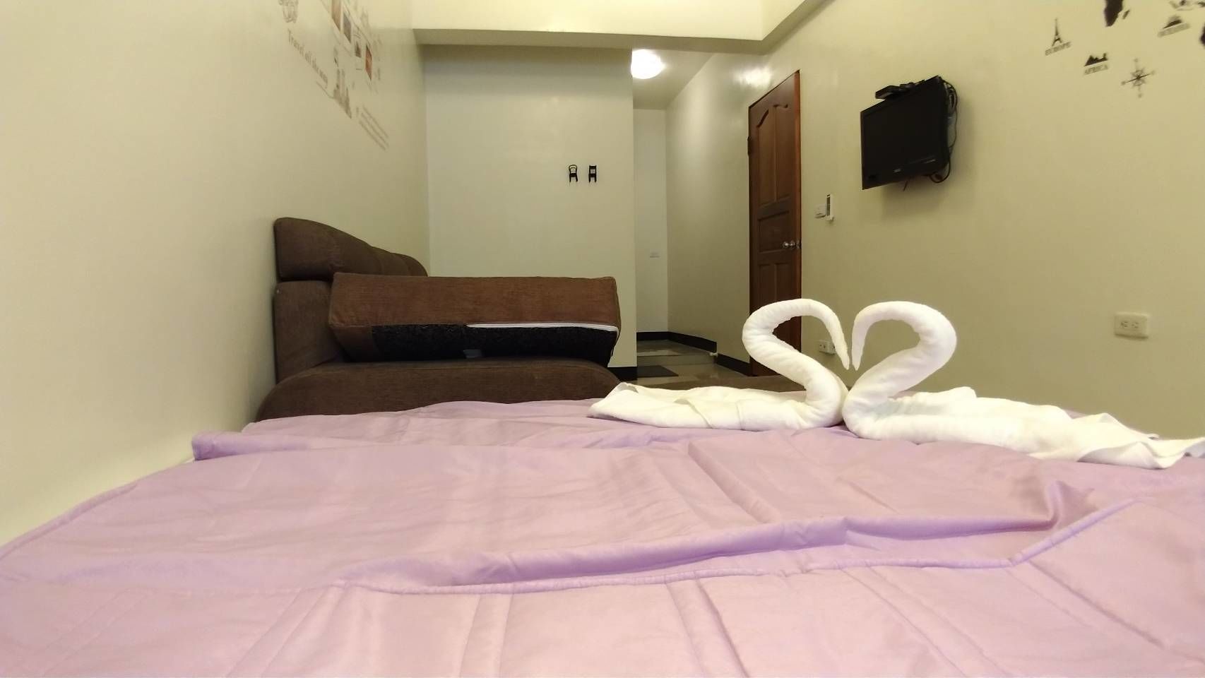 Double Room, City View | Desk, free WiFi