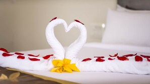 Ảnh chưa phân loại, 2 trong số 15 ảnh, nút