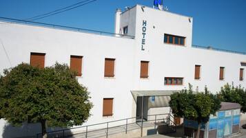 Façana frontal de l'allotjament