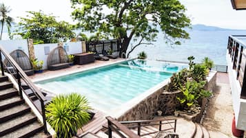 Outdoor pool, sun loungers