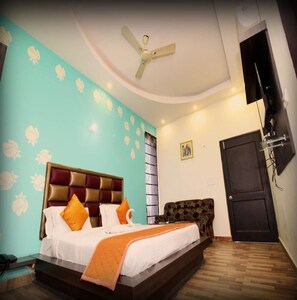 Superior Room | Rollaway beds - Sunrise Resort (Alwar)