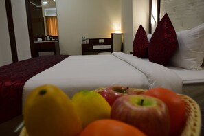 Executive Room, 1 King Bed | 1 bedroom, premium bedding, pillowtop beds, minibar - Star Palace Hotel (Rameshwaram)