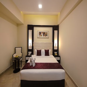 1 bedroom, premium bedding, pillow-top beds, minibar