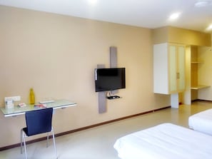 Desk, free WiFi, bed sheets, wheelchair access - Villa Park (Mysore)
