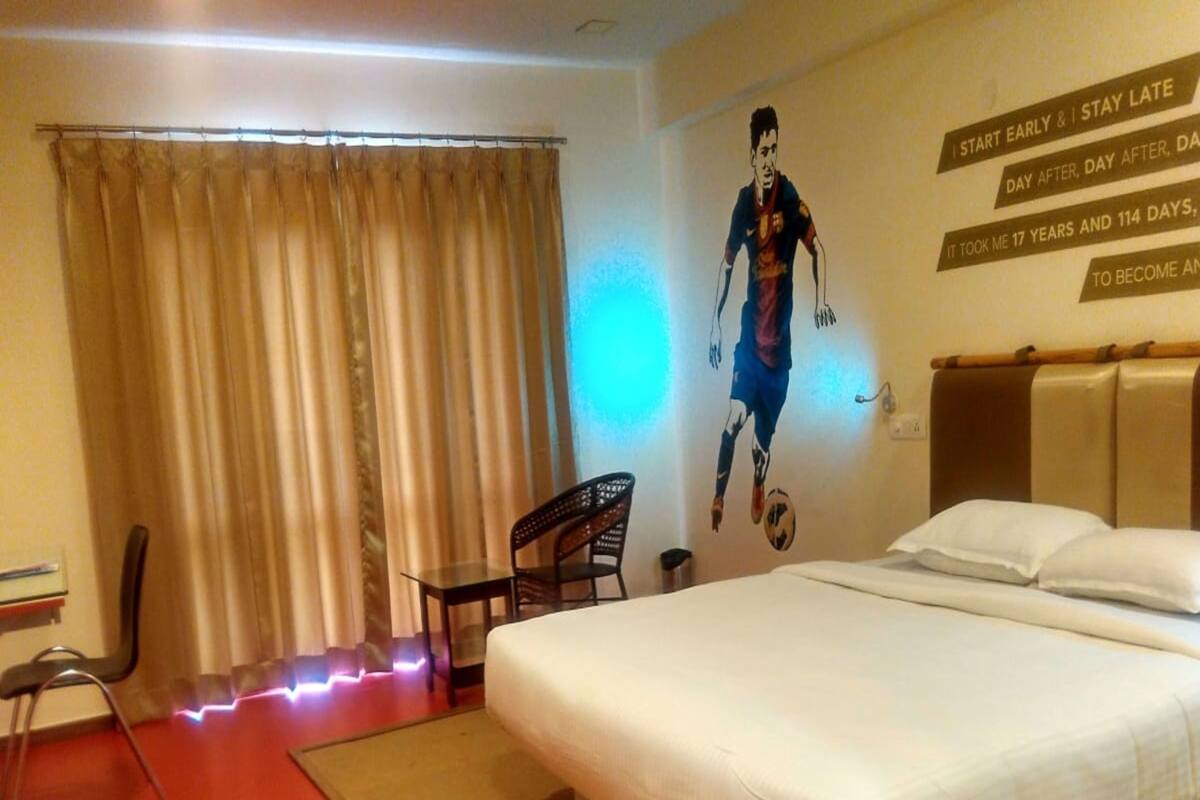 Superior Double or Twin Room | Desk, WiFi (free), bed sheets