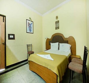 Deluxe Triple Room - Hotel Nav Bharat Residency (Hyderabad)