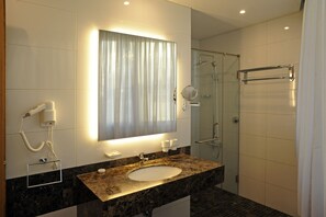 Bathroom - Grey Pearls Suites (Jounieh)