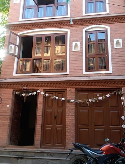 Malla Guest House