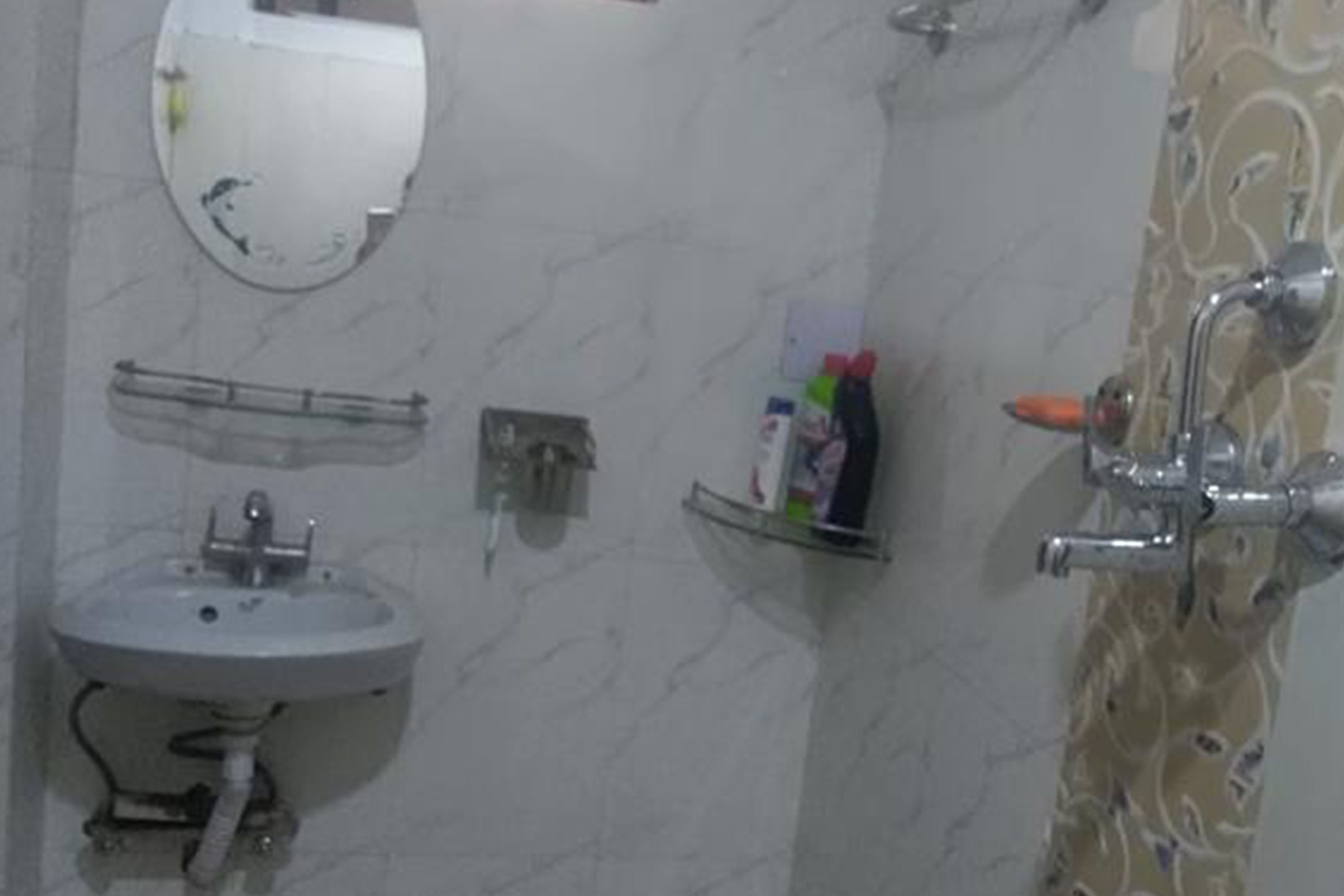 Quarto casal | Banheiro | Chuveiro, produtos de toalete grátis