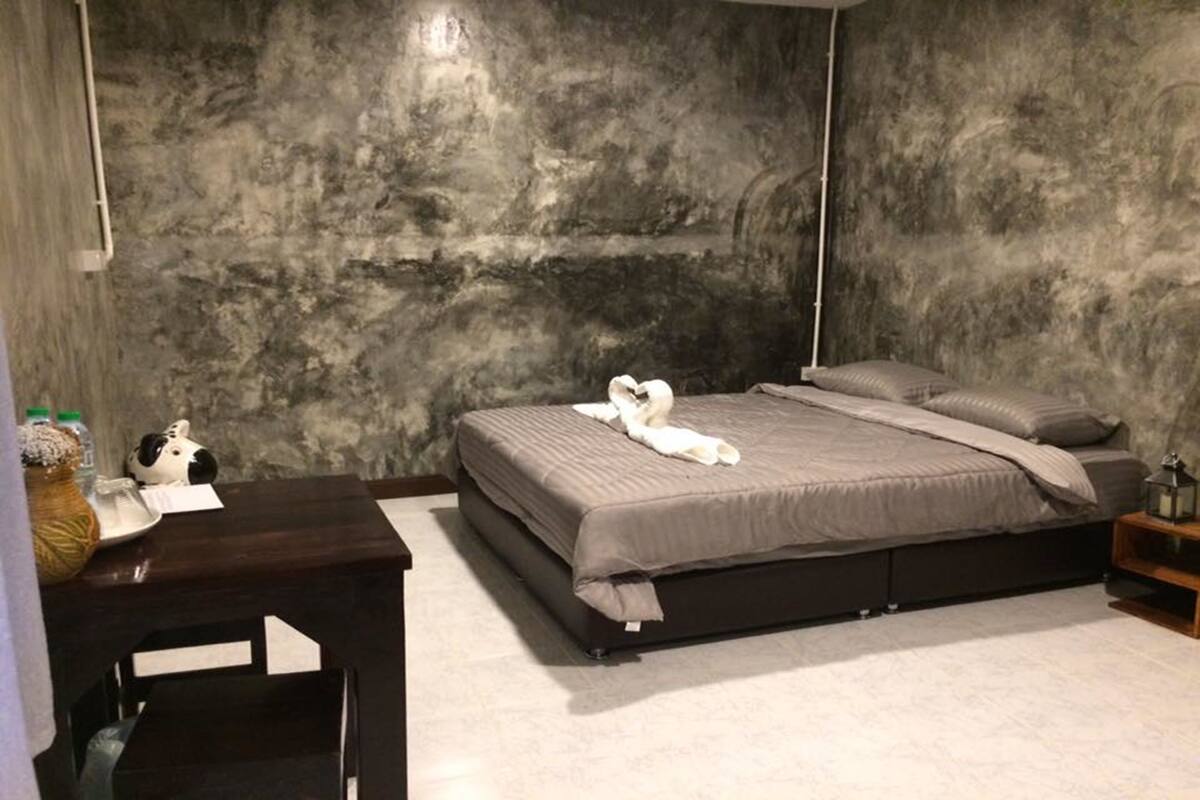 Standard Double Room | Free WiFi