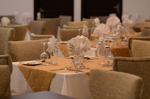 Restaurant - The White Rhino Hotel (Nyeri)